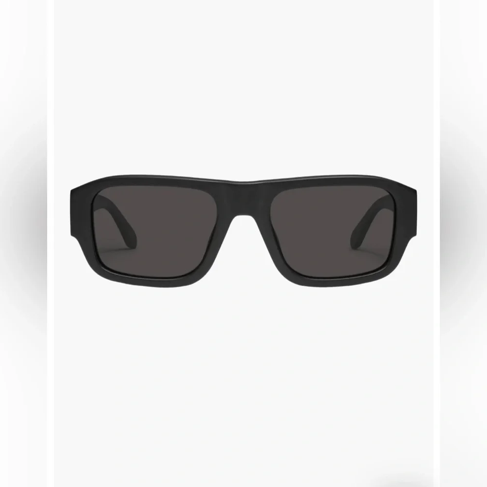 ▪️NWT Quay Australia Matte Black Night Cap Polarized Sunglasses New in Case
